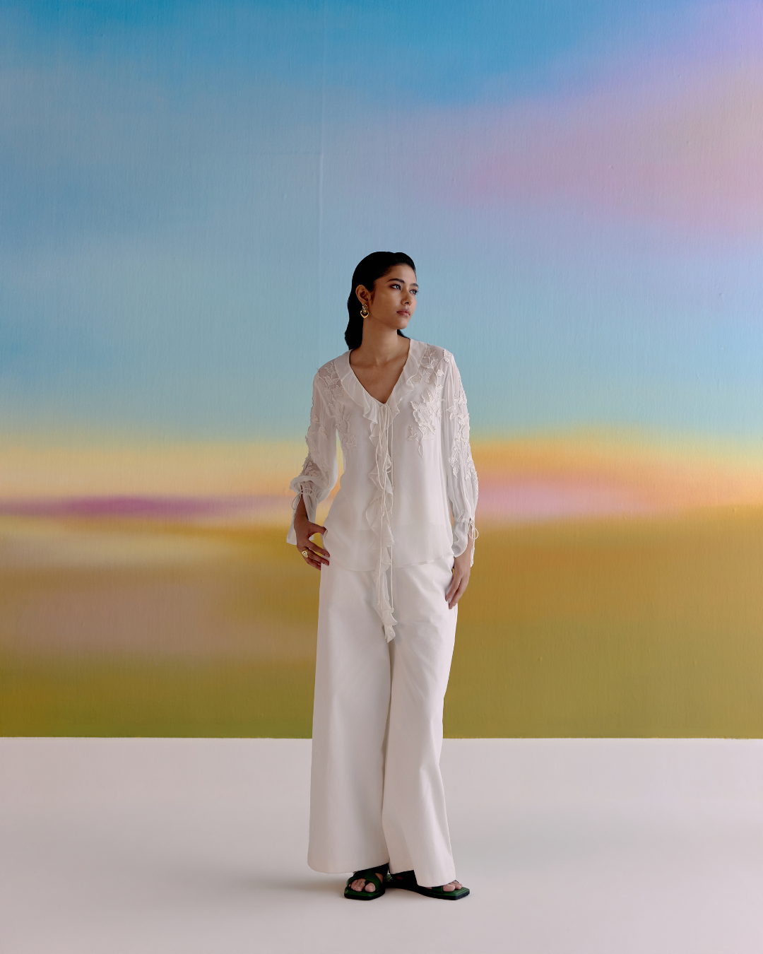 WHITE LILY SHIRT